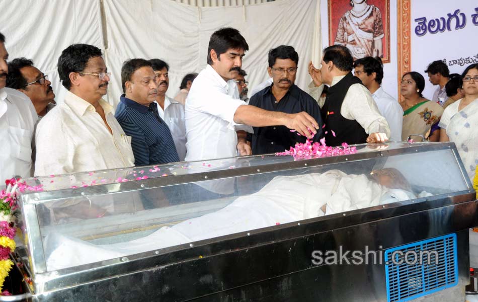 akkineni nageswara rao funerals in annapurna studios45