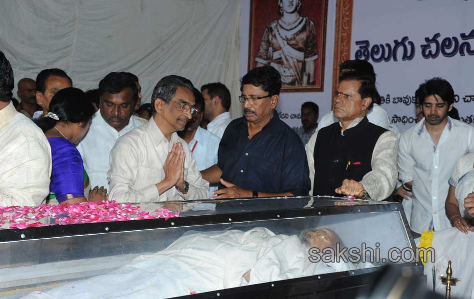 akkineni nageswara rao funerals in annapurna studios51