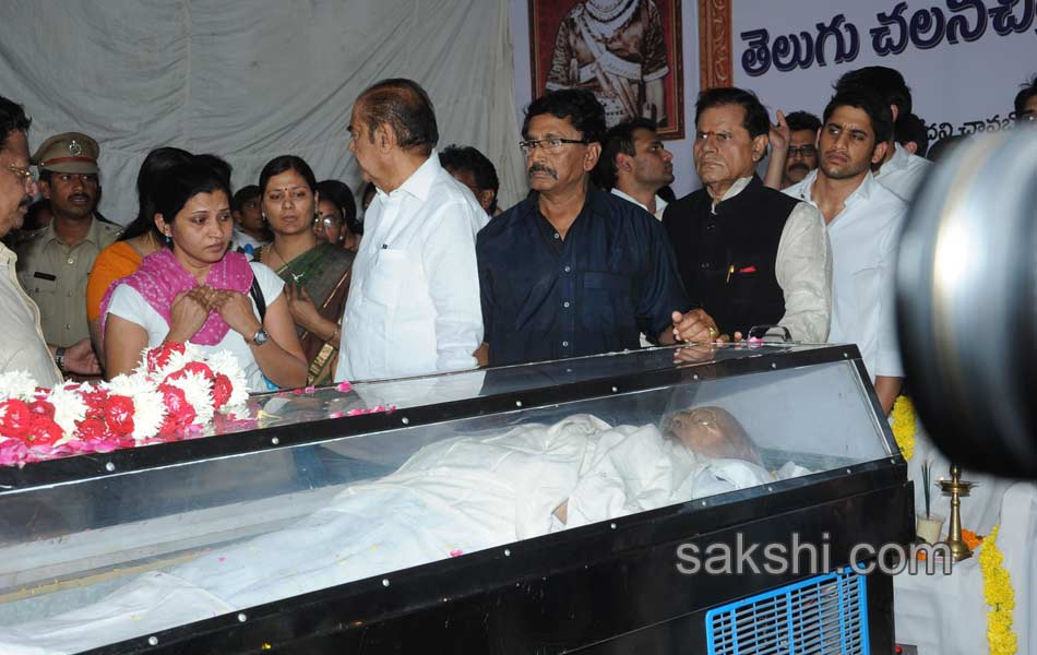 akkineni nageswara rao funerals in annapurna studios53