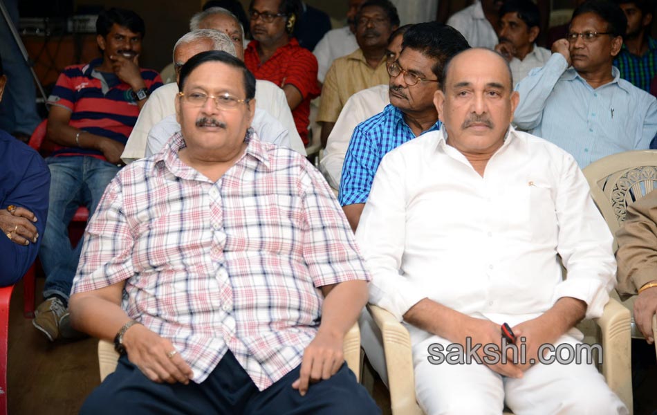 Celebrities pay homage to ANR at film chamber23