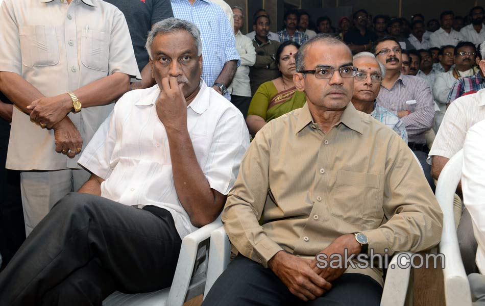 Celebrities pay homage to ANR at film chamber33