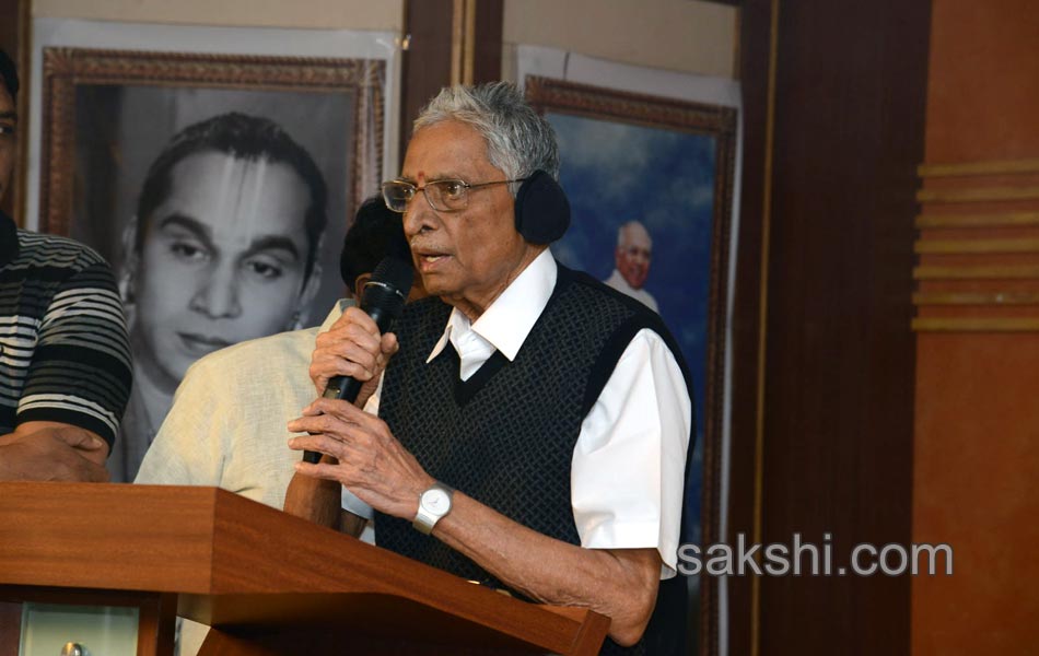 Celebrities pay homage to ANR at film chamber39