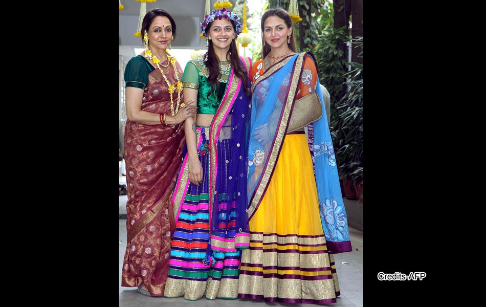 Ahana Deol mehendi function in Mumbai - Sakshi13