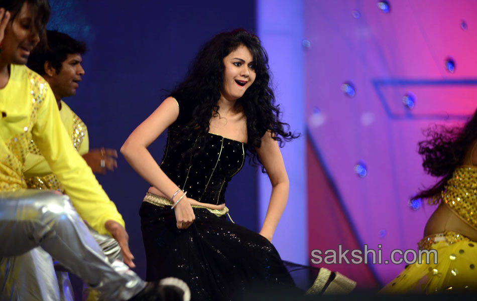 Gulf Andhra Music Awards 2013 - Sakshi73