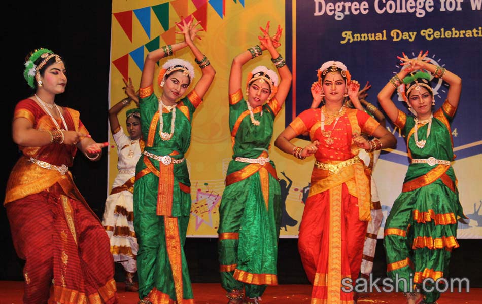 Ideal Woman Degree College Anniversary3