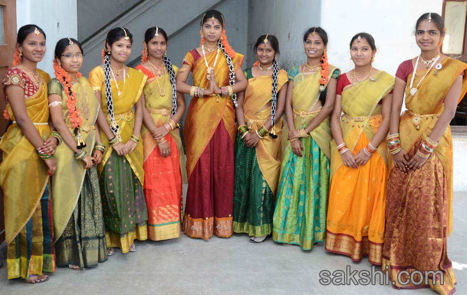 Students celebrate Cultural Programmes - Sakshi4