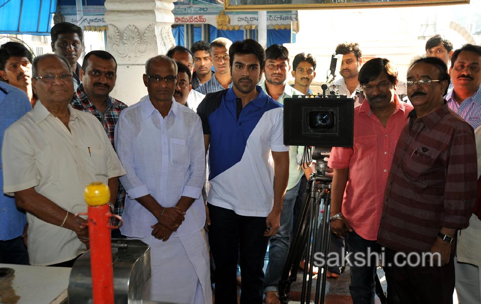 ramcharan krishnavamsi multistarer movie launch - Sakshi6