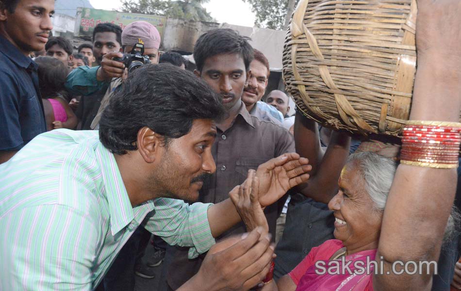 jagan mohan reddy samaikya shankaravam tour - Sakshi7