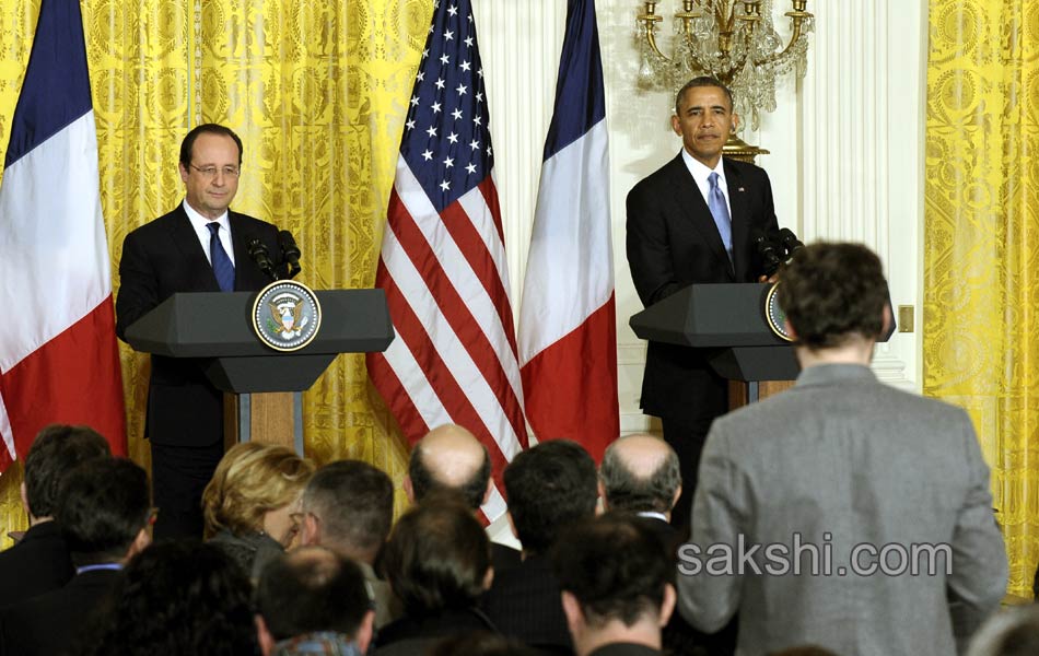 Obama and Francois Meeting - Sakshi12