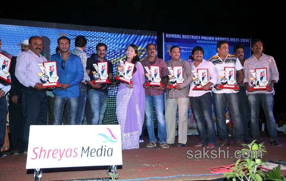 Bhimavaram Bullodu Platinum Disc20