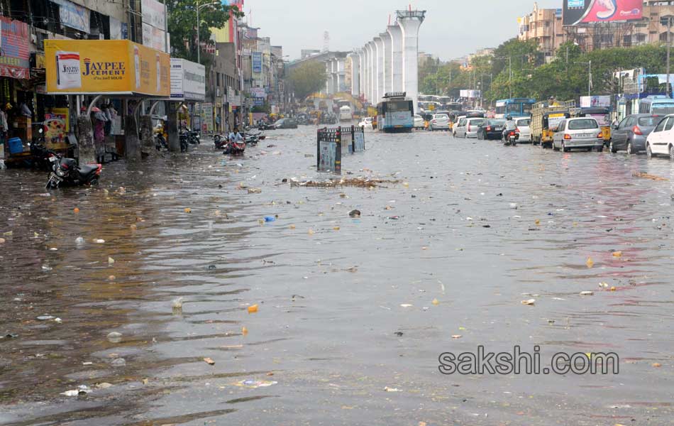 Heavy Rain in Hyderabad9