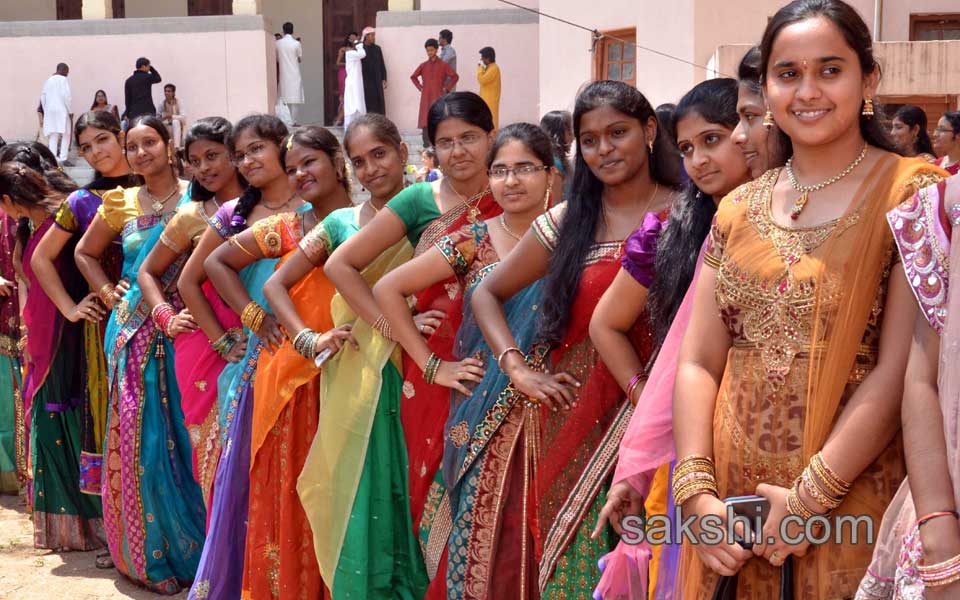 ou engineering students in Indian traditional dress - Sakshi6