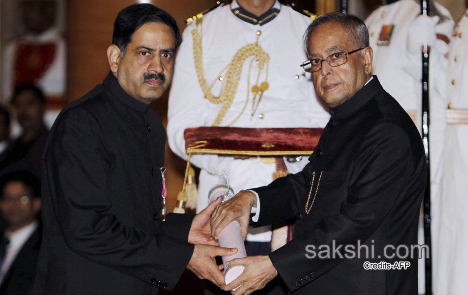 Padma Awards 2014 function at the Rashtrapati Bhavan in New Delhi7