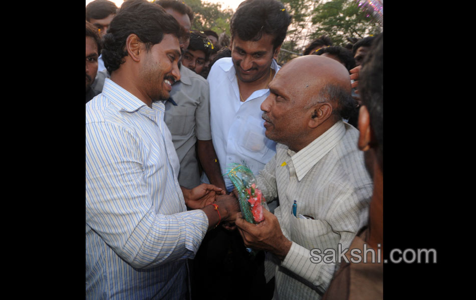 Jagan s Janapatham at Anantapur District - Sakshi17