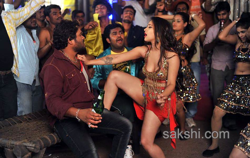 Intelligent Idiots Movie stills - Sakshi4