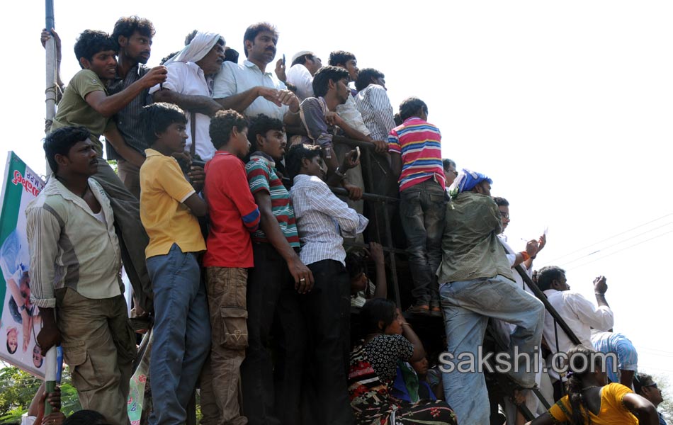 Jagan s Janapatham at Nellore District - Sakshi28