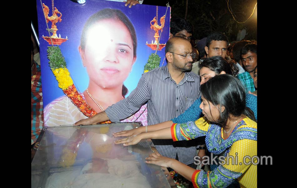 Shobha Nagireddy lies in state  Nandyal13