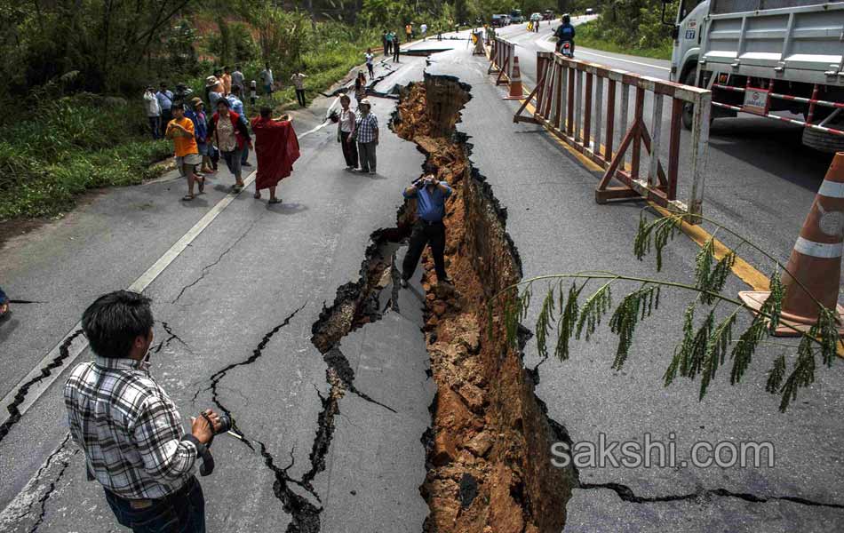 Earth Quake in Thailand6