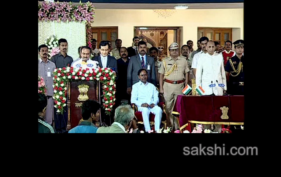 KCR sworn in heads cabinet of 11 ministers - Sakshi6