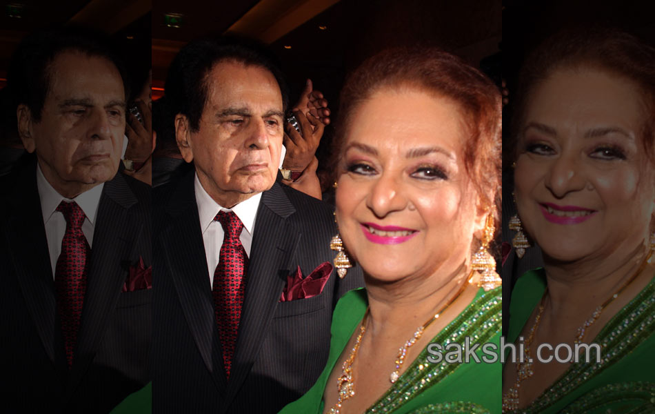 Dilip kumar launches his autobiography4