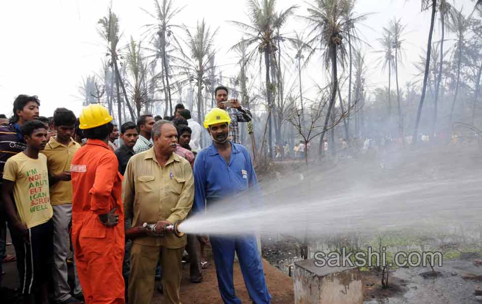 gail gas pipeline blast causes 16 deaths - Sakshi34