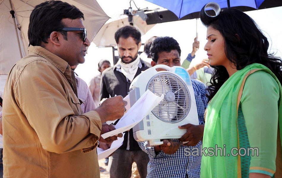 geetanjali movie working stills2