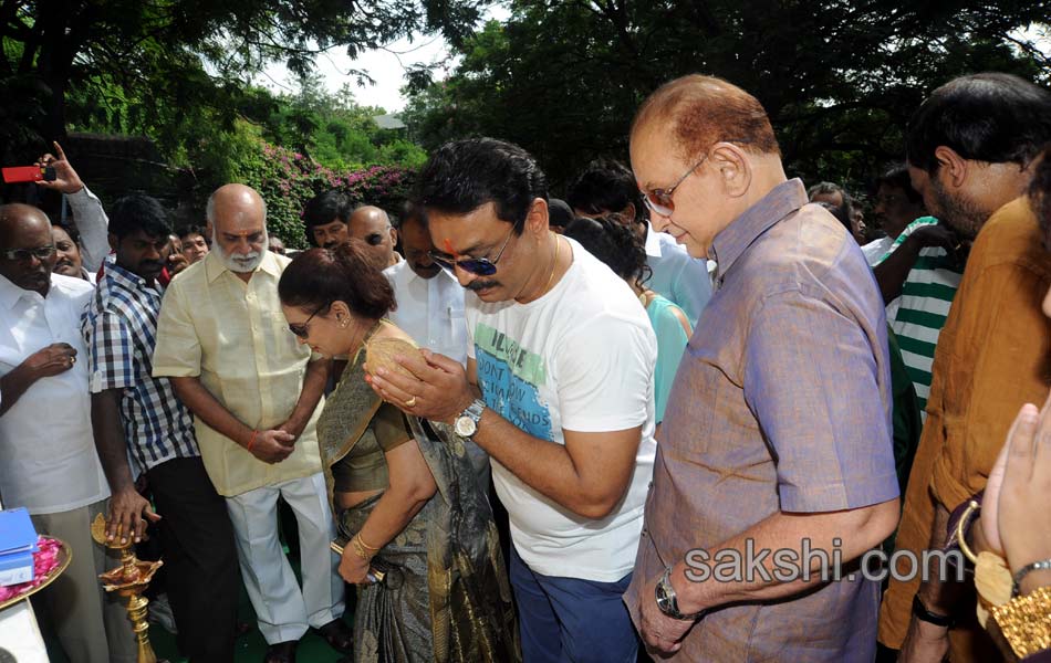 Mahesh Babu launches Naveen Vijay Krishna film9