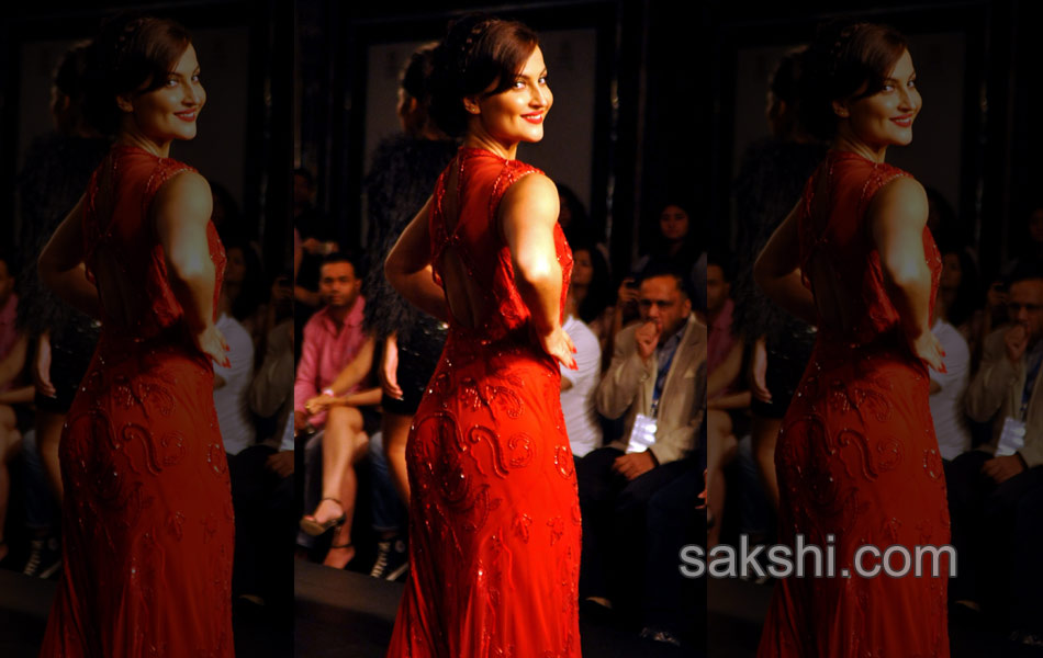 celebrities at last day of lakme fashion week7