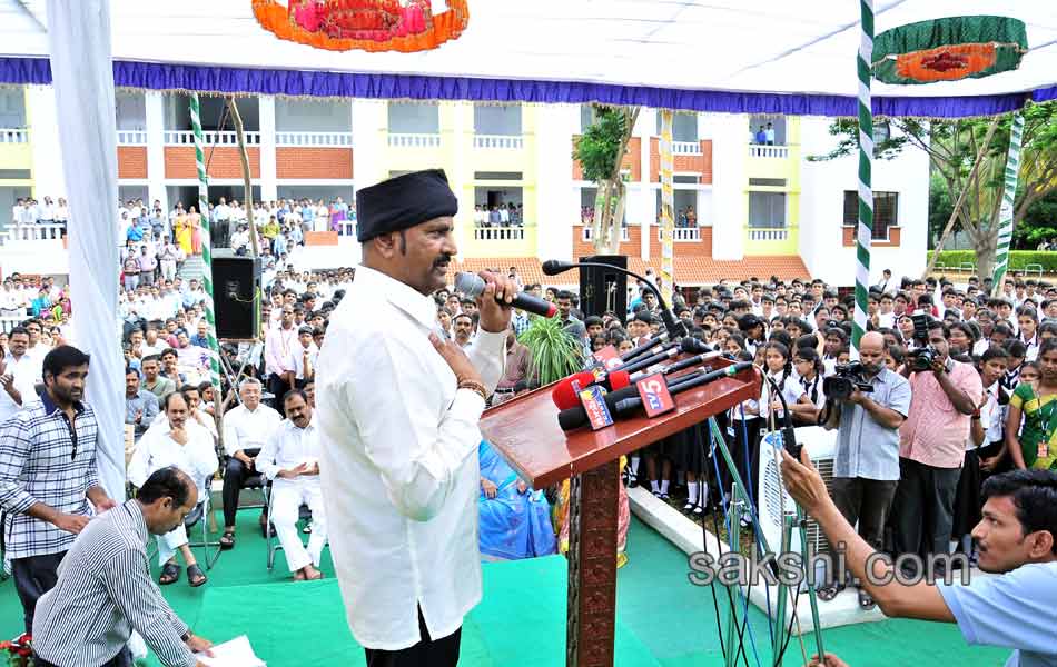 Teachers Day Celebrations at Sri Vidyanikethan20