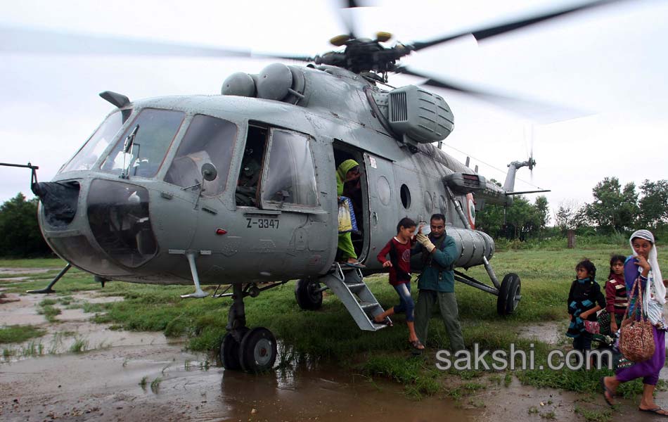 Floods hit Jammu and Kashmir - Sakshi9