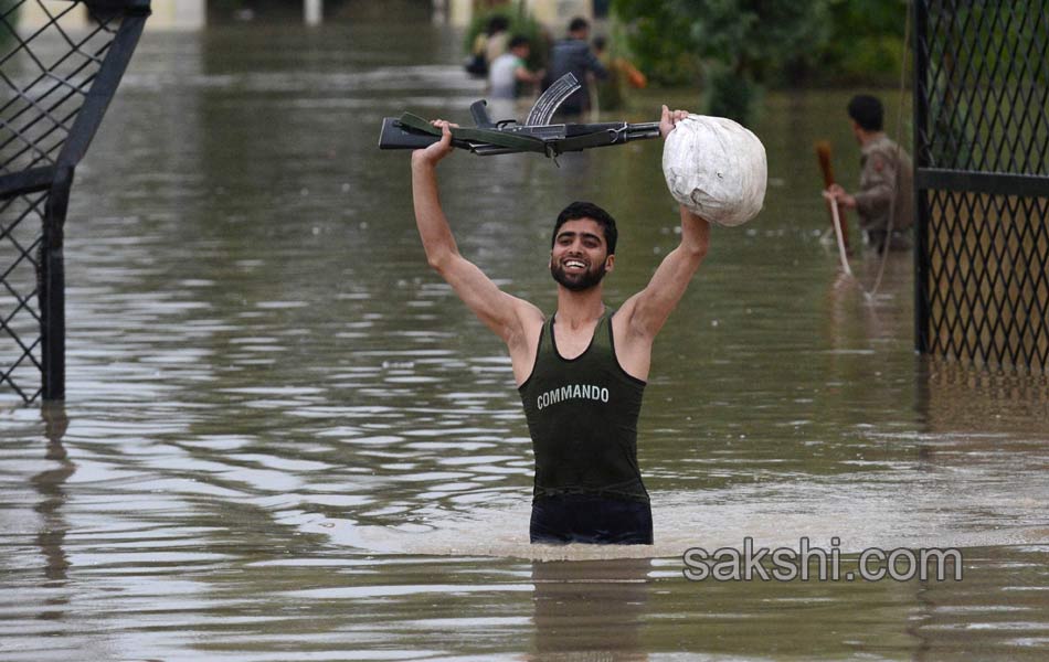 Floods hit Jammu and Kashmir - Sakshi17