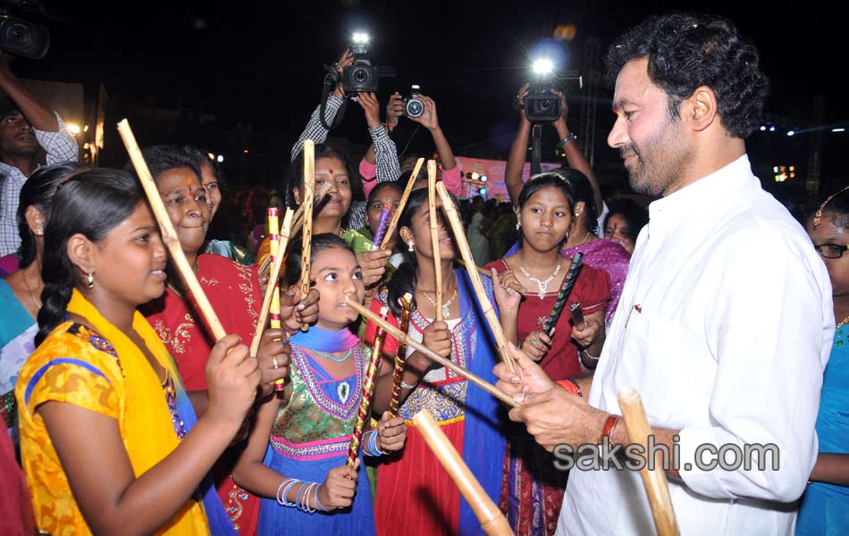 Dasara and Bathukamma festivals celebrate in Telangana4