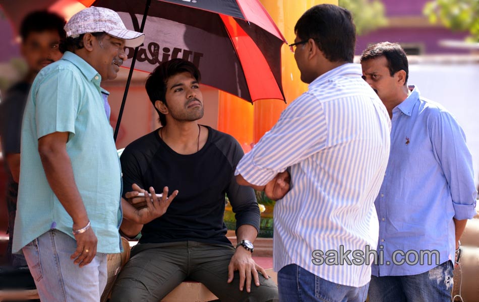 Govindudu Andarivadele Movie working Stills - Sakshi13