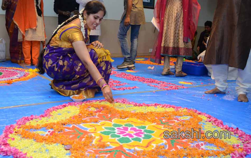 I T employes celebrate diwali festival5