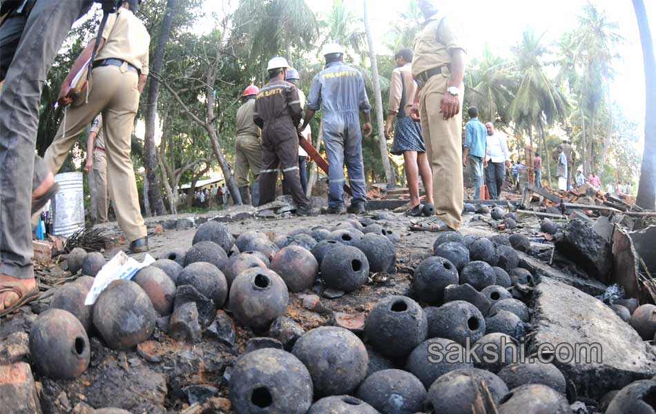 firecrackers blast in east godavari district - Sakshi16