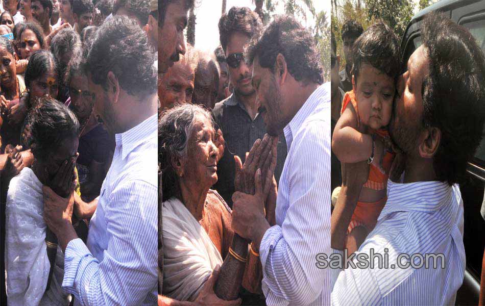 Ys Jagan mohan reddy consoles Hudhud victims over Vizianagaram Srikakulam areas - Sakshi20