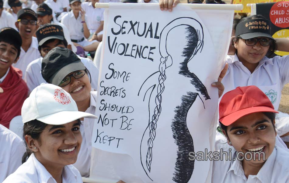 sania mirza rally with childrens5