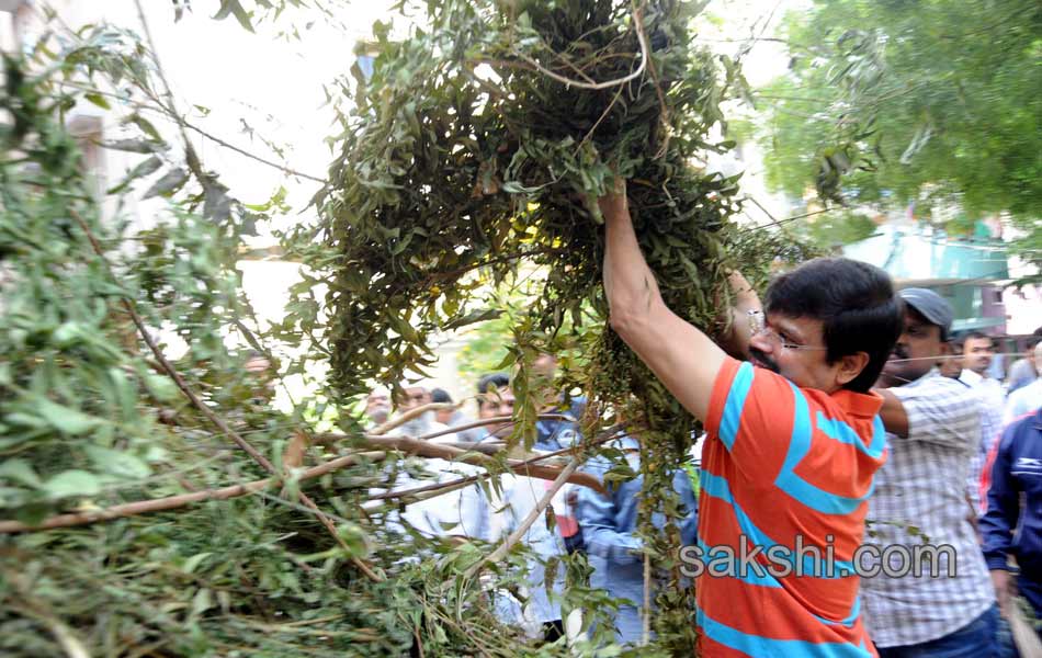 Boyapati Srinu participates swachcha bharat - Sakshi6