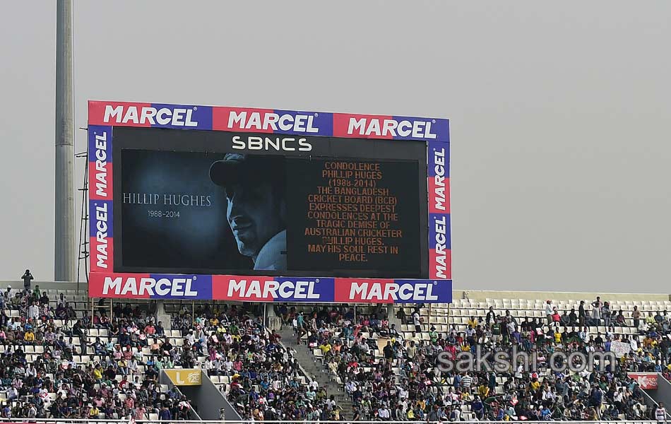 Fans and fellow athletes pay tribute to Phillip Hughes19