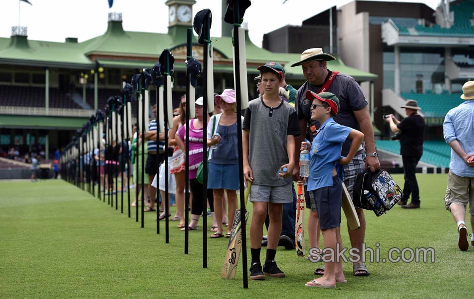 Australia Bids Farewell to Cricket Star Phillip Hughes9