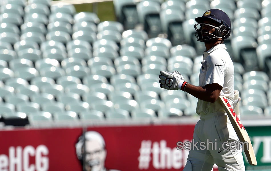 australia wins first test with 48 runs17