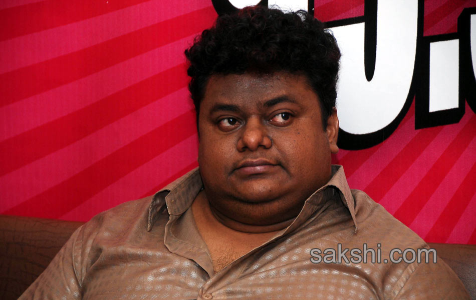 Music Director Chakri Dies of Heart Attack5