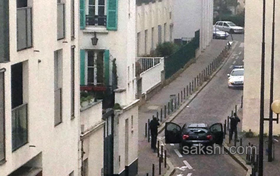 12 dead after shooting at Paris magazine7