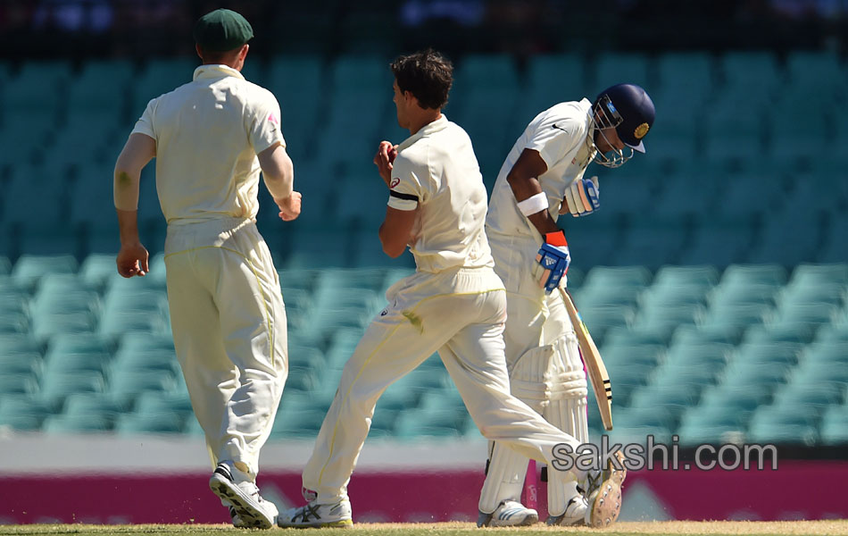 India and Australia Third test match7