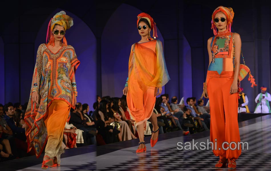 fashion show at taj krishna3