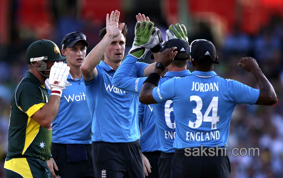 Australia v England Tri Series18