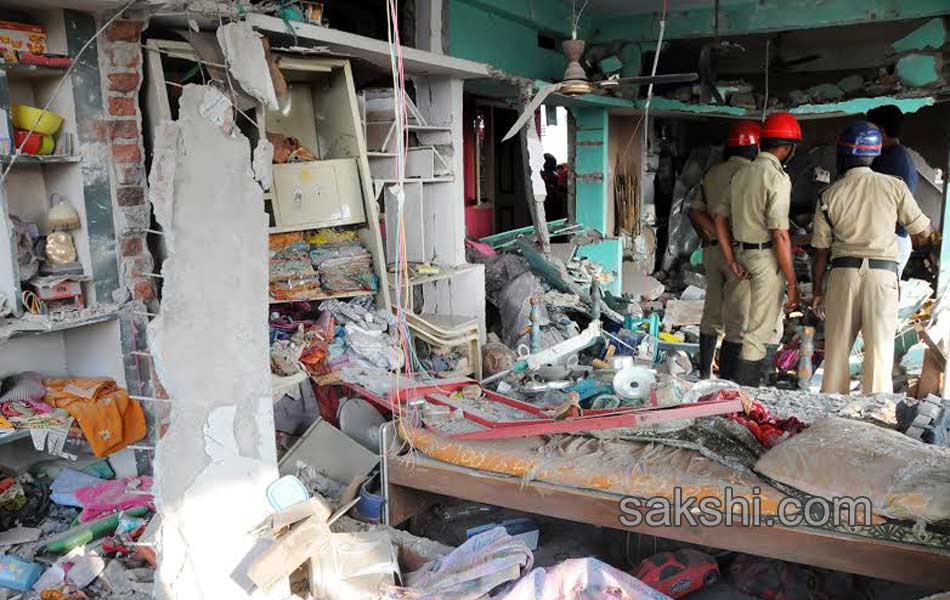 Gas  cylinder blast in  Vijayawada district6