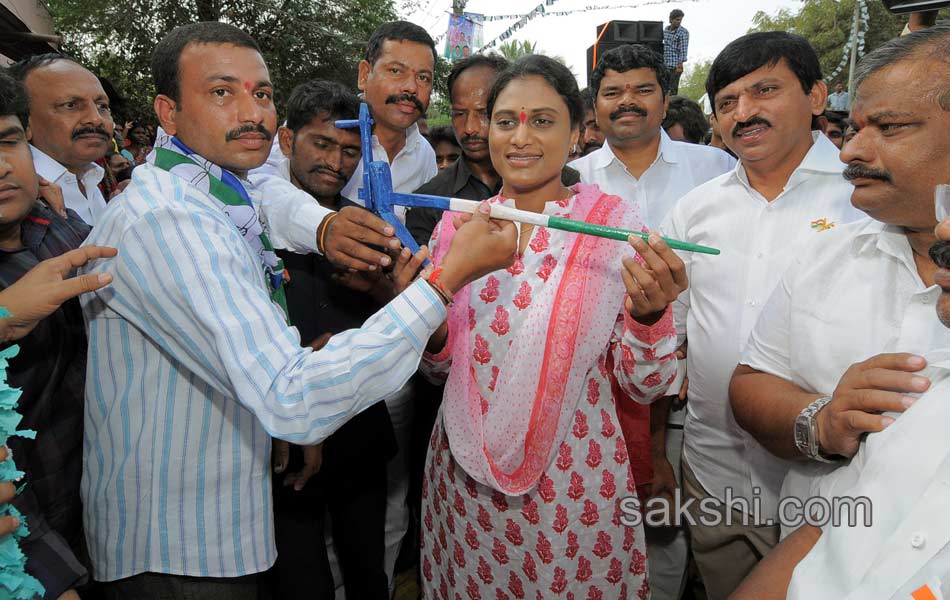 6th day of sharmila s tour in nalgonda district1