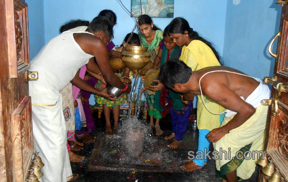 maha shivaratri festival in andhra pradesh - Sakshi12