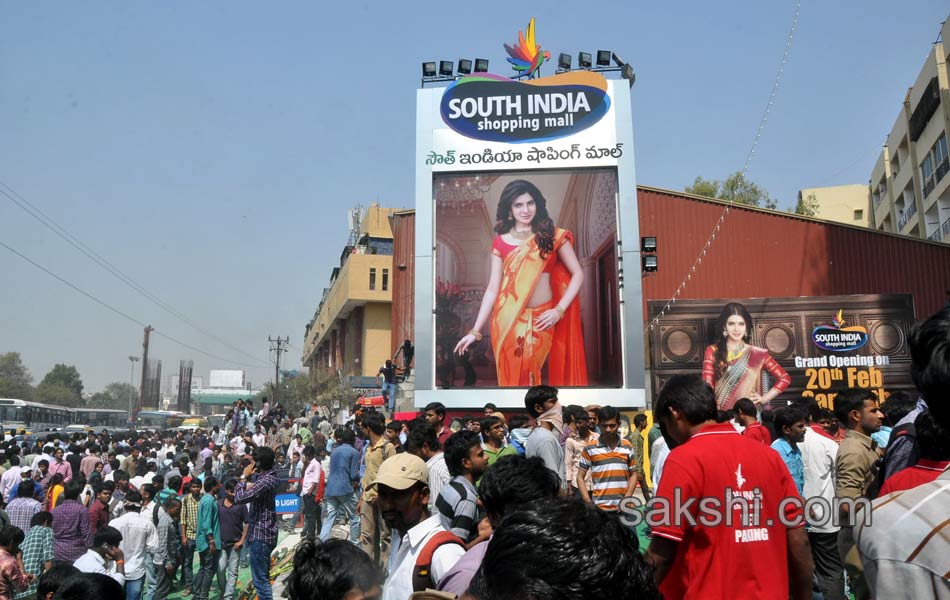 samanta ruth prabhu inaugurates south india shopping mall at ameerpet - Sakshi14